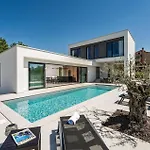 Villa Karbula